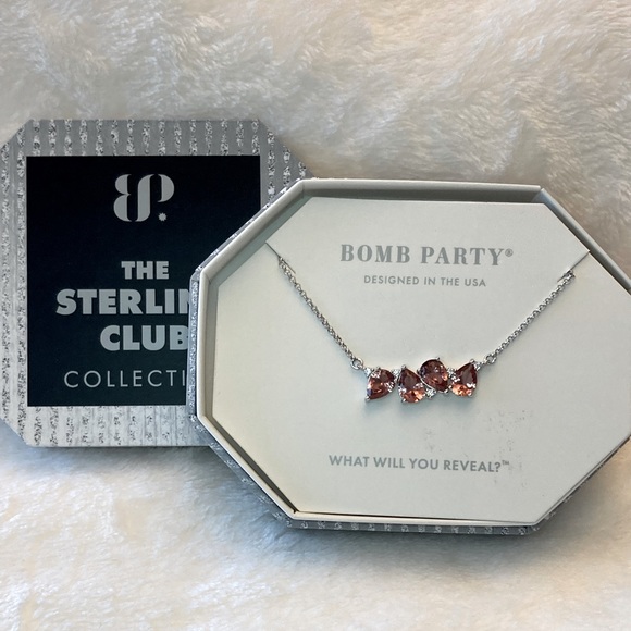 The Sterling Club - Picture 1 of 3